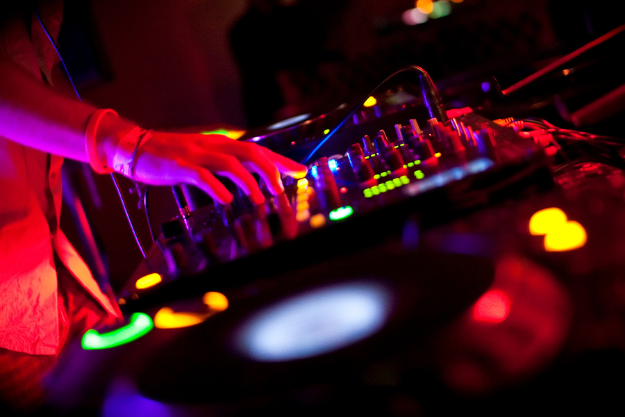 DJ Mixing on CDJs